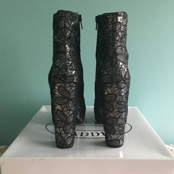 Steve Madden | Shoes | Steve Madden Adair Silver Metallic  Steve Madden Adair Platform Boots